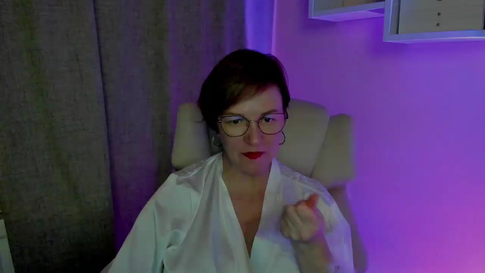 Gallery image thumbnail from EroticFELIZIA's myfreecams stream on, 08/24/2026, 18:56 image 16 of 20