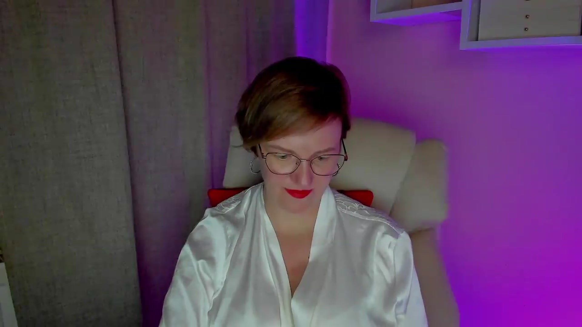 Gallery image thumbnail from EroticFELIZIA's myfreecams stream on, 08/24/2026, 18:56 image 9 of 20