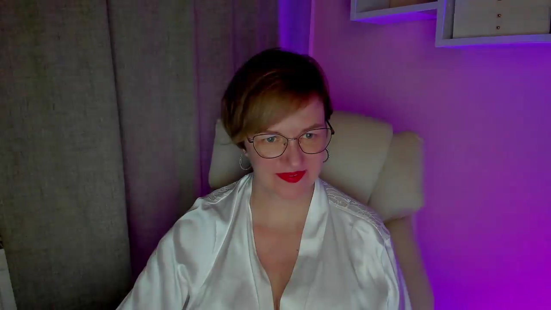 Gallery image thumbnail from EroticFELIZIA's myfreecams stream on, 08/24/2026, 18:56 image 7 of 20