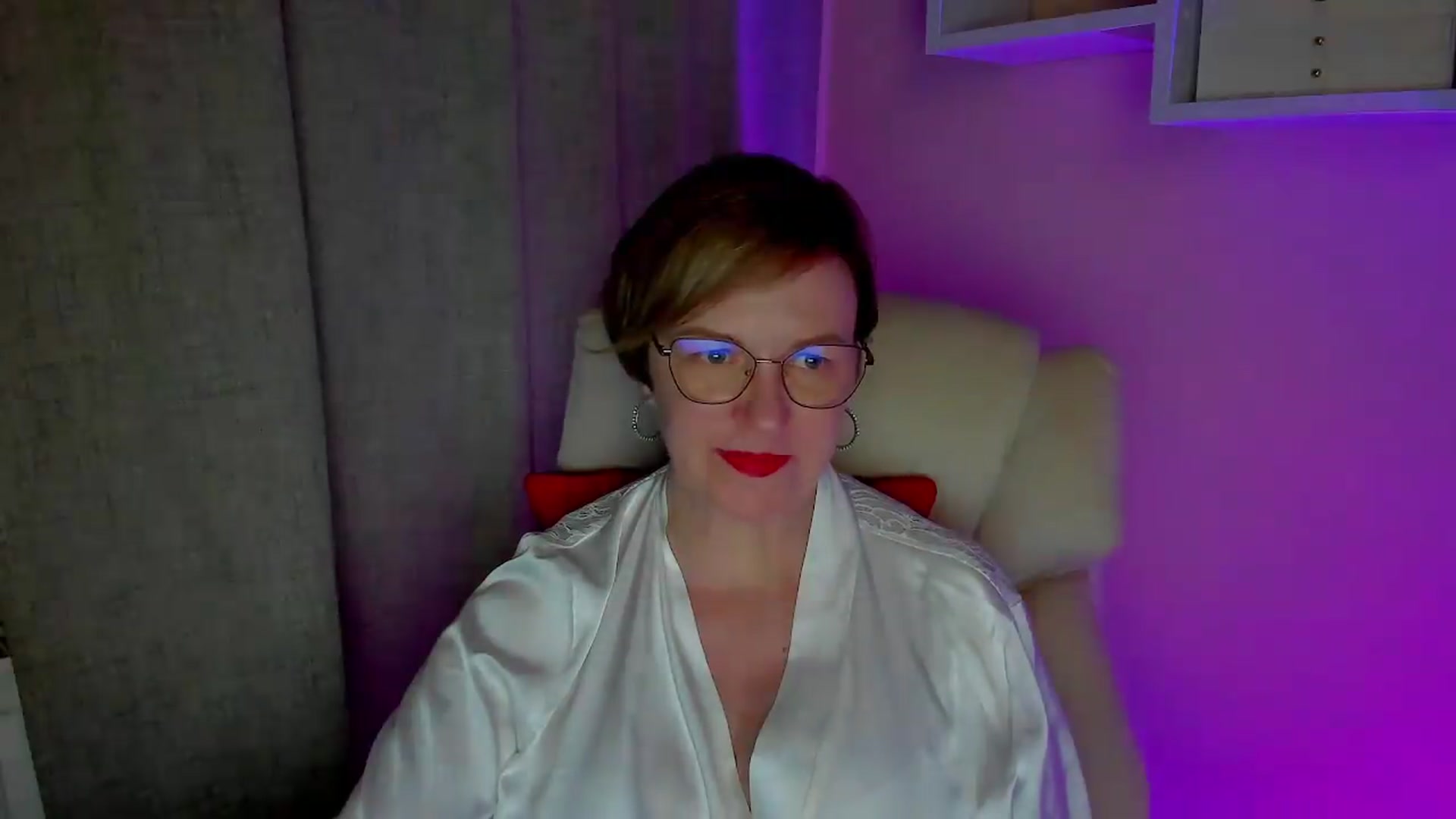 Gallery image thumbnail from EroticFELIZIA's myfreecams stream on, 08/24/2026, 18:56 image 11 of 20