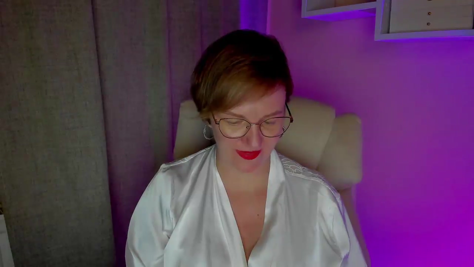 Gallery image thumbnail from EroticFELIZIA's myfreecams stream on, 08/24/2026, 18:56 image 18 of 20