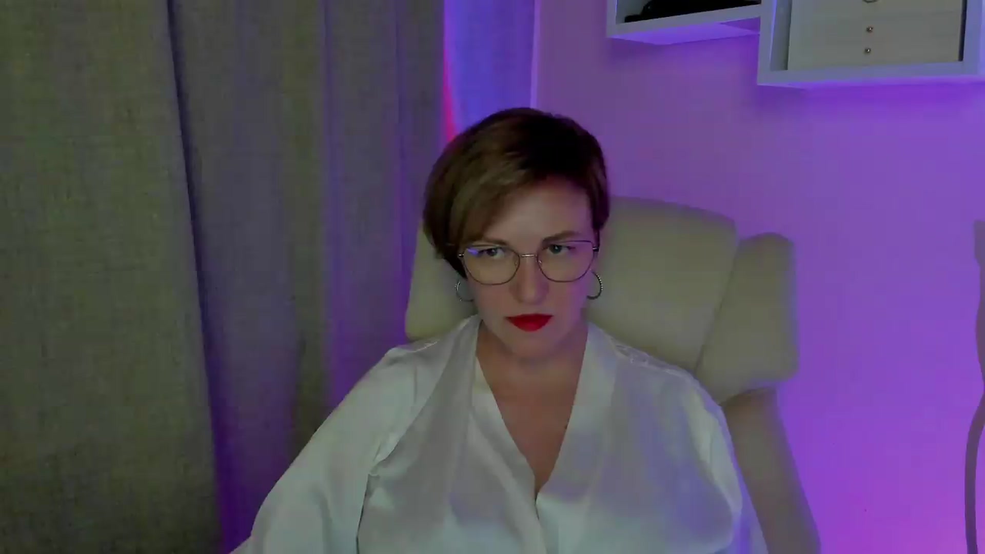 Gallery image thumbnail from EroticFELIZIA's myfreecams stream on, 08/29/2026, 13:05 image 16 of 20