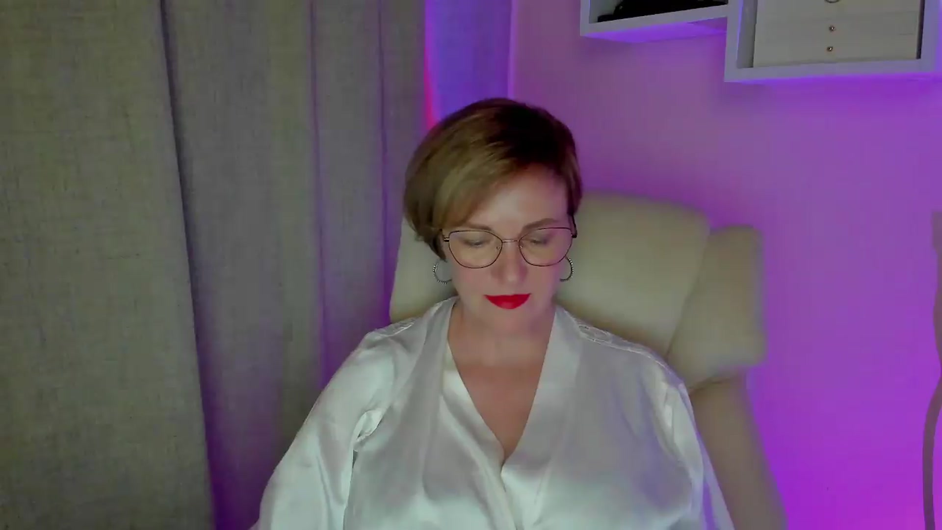 Gallery image thumbnail from EroticFELIZIA's myfreecams stream on, 08/29/2026, 13:05 image 15 of 20