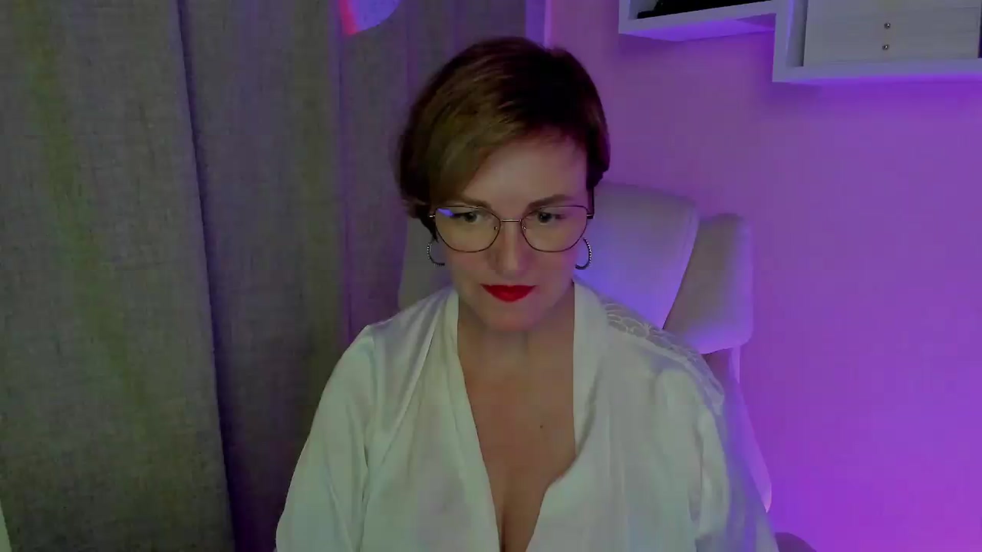 Gallery image thumbnail from EroticFELIZIA's myfreecams stream on, 08/29/2026, 16:08 image 2 of 20