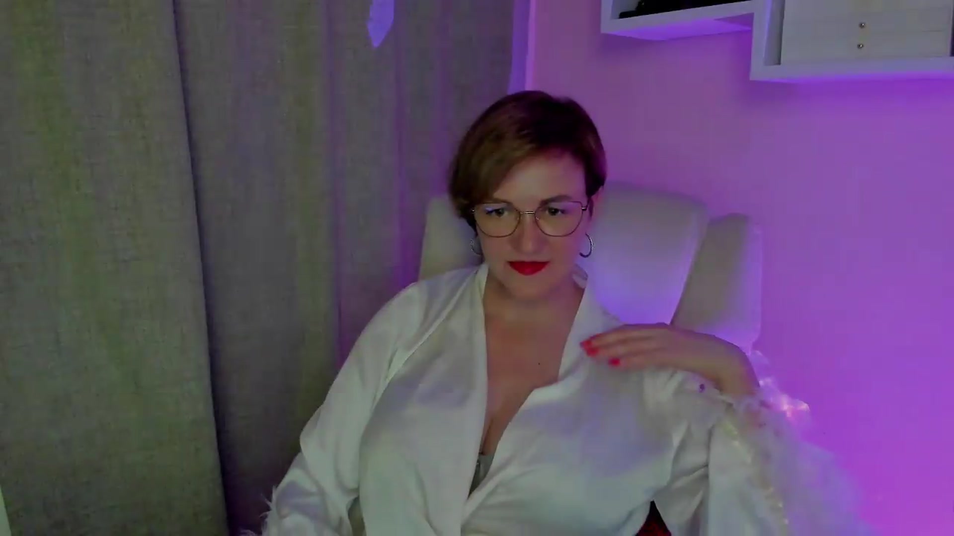 Gallery image thumbnail from EroticFELIZIA's myfreecams stream on, 08/29/2026, 16:08 image 9 of 20