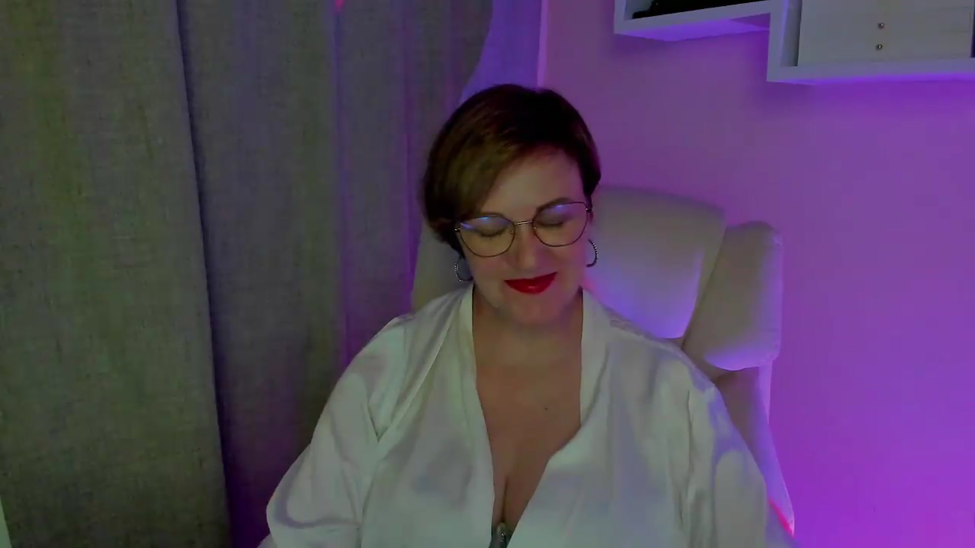 Gallery image thumbnail from EroticFELIZIA's myfreecams stream on, 08/29/2026, 16:08 image 12 of 20