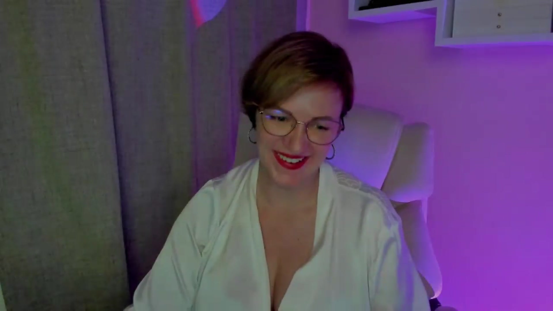 Gallery image thumbnail from EroticFELIZIA's myfreecams stream on, 08/29/2026, 16:08 image 4 of 20