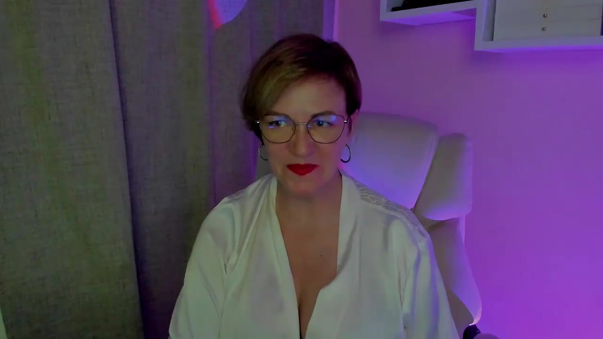Gallery image thumbnail from EroticFELIZIA's myfreecams stream on, 08/29/2026, 16:08 image 6 of 20