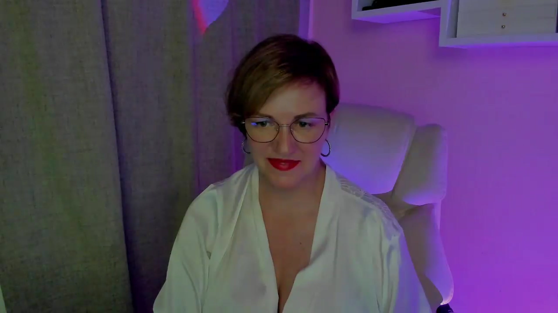 Gallery image thumbnail from EroticFELIZIA's myfreecams stream on, 08/29/2026, 16:08 image 10 of 20