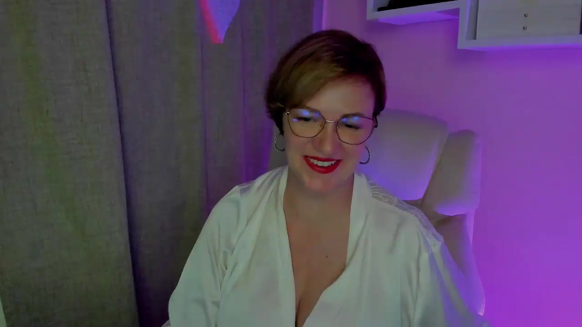 Gallery image thumbnail from EroticFELIZIA's myfreecams stream on, 08/29/2026, 16:08 image 3 of 20