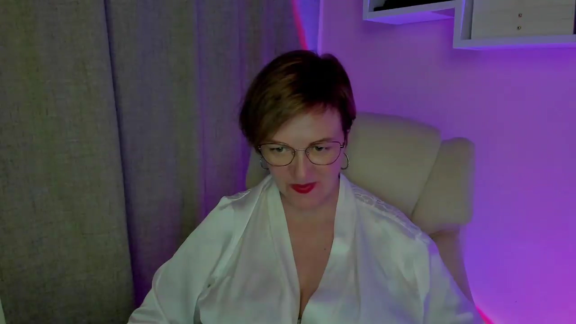 Gallery image thumbnail from EroticFELIZIA's myfreecams stream on, 08/29/2026, 18:34 image 5 of 20