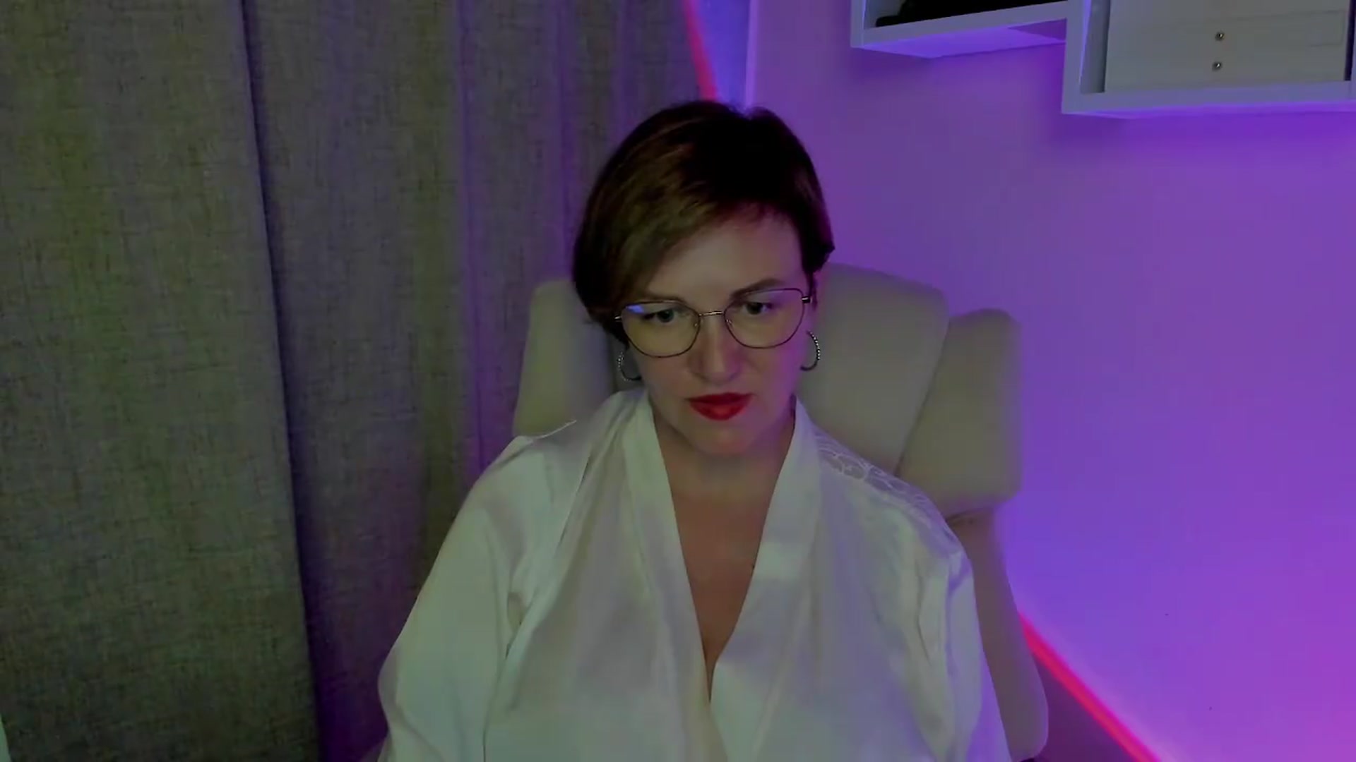Gallery image thumbnail from EroticFELIZIA's myfreecams stream on, 08/29/2026, 18:34 image 11 of 20