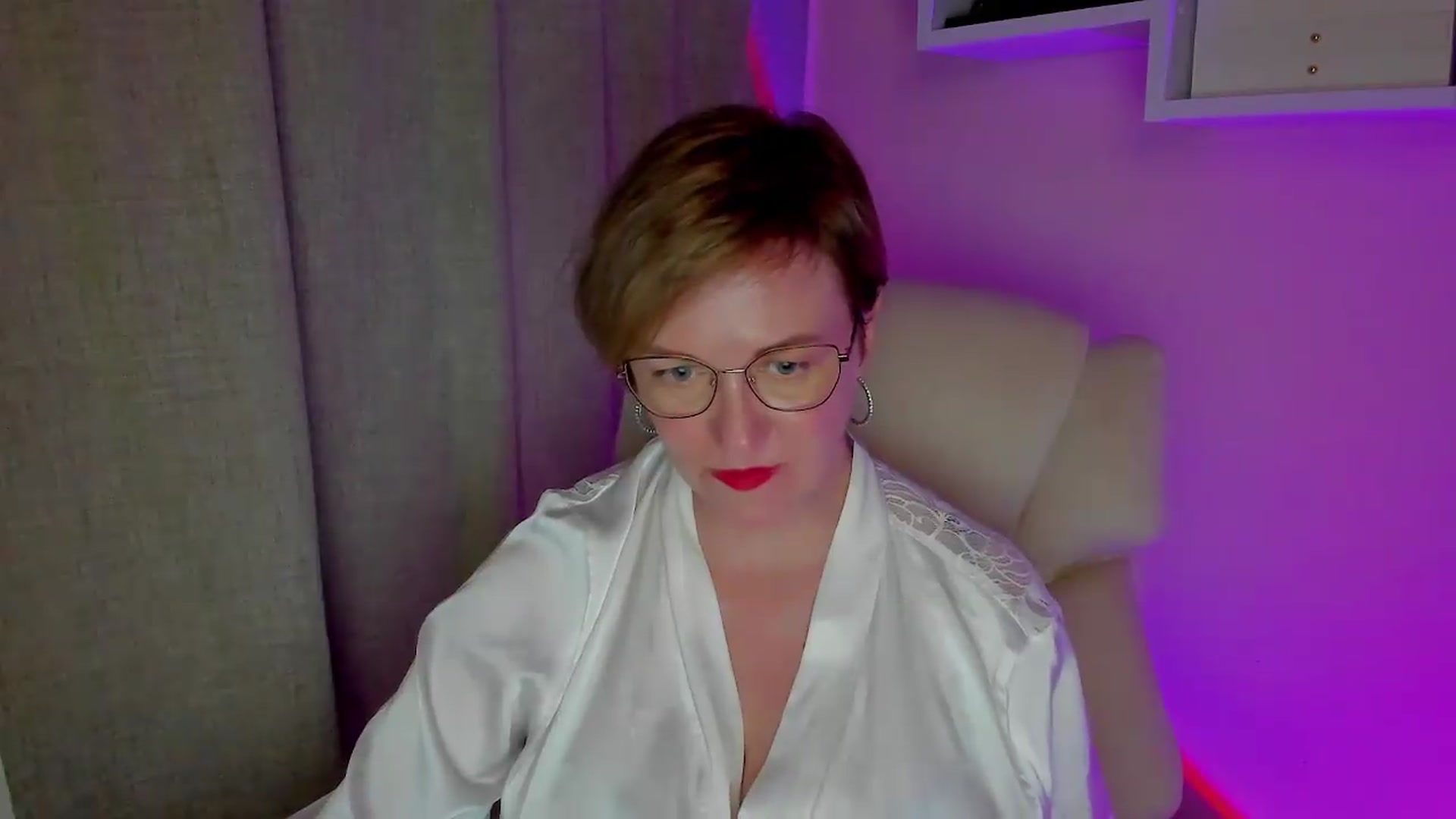 Gallery image thumbnail from EroticFELIZIA's myfreecams stream on, 08/29/2026, 18:34 image 2 of 20