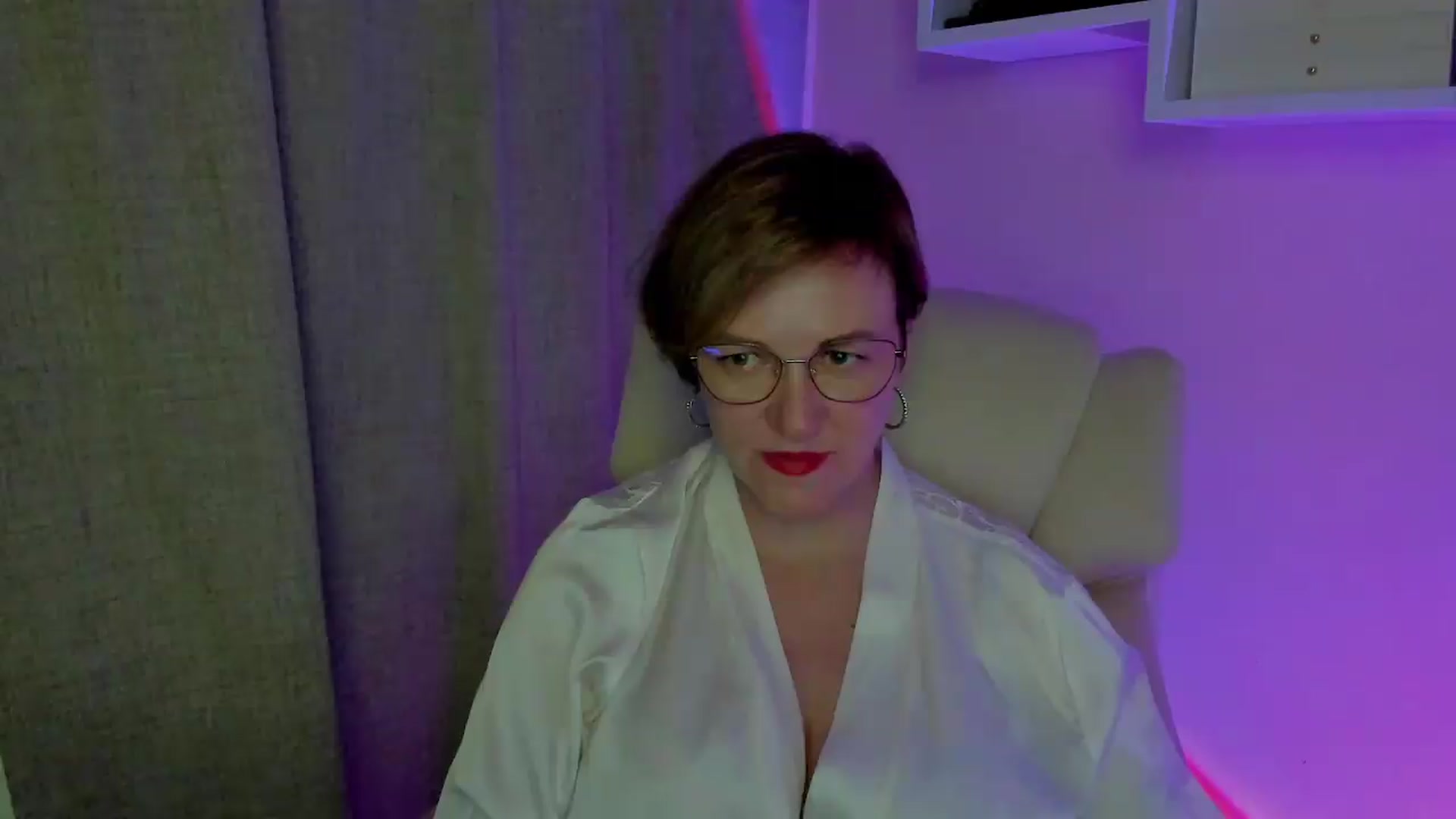 Gallery image thumbnail from EroticFELIZIA's myfreecams stream on, 08/29/2026, 18:34 image 8 of 20