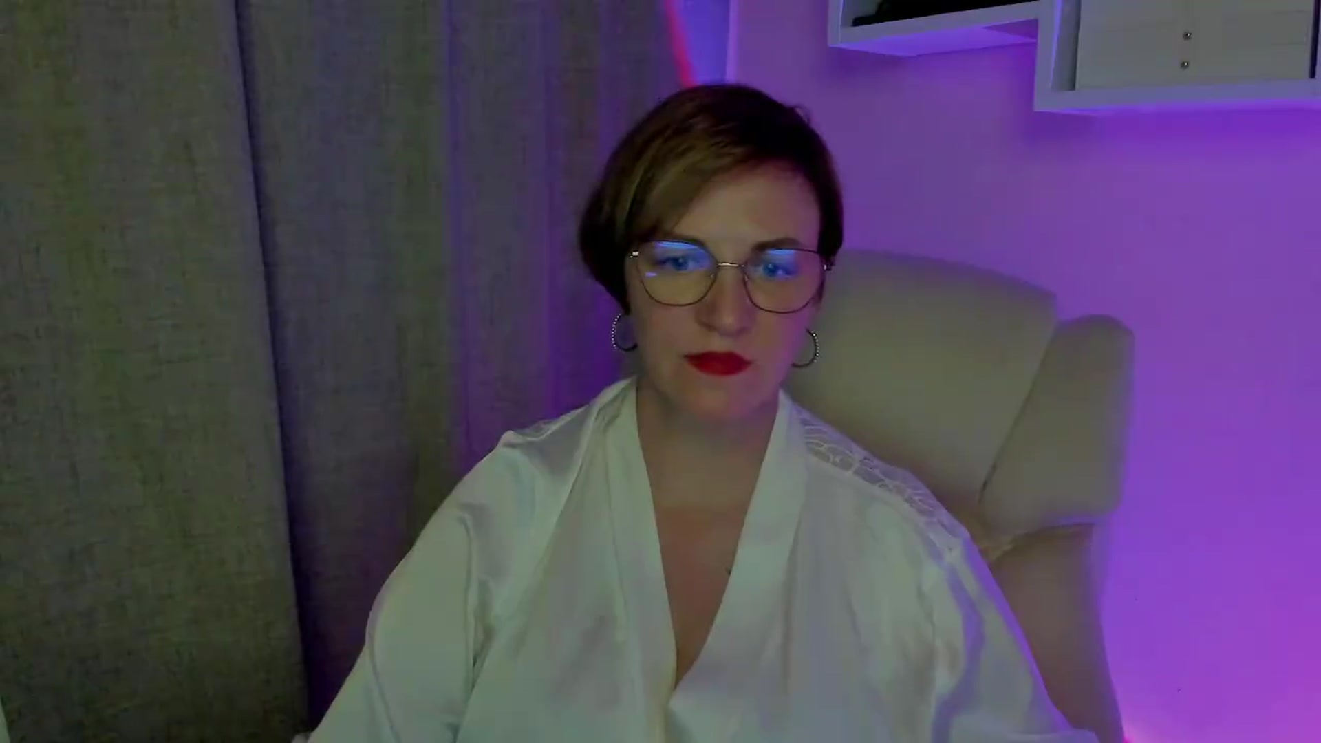 Gallery image thumbnail from EroticFELIZIA's myfreecams stream on, 08/29/2026, 18:34 image 18 of 20