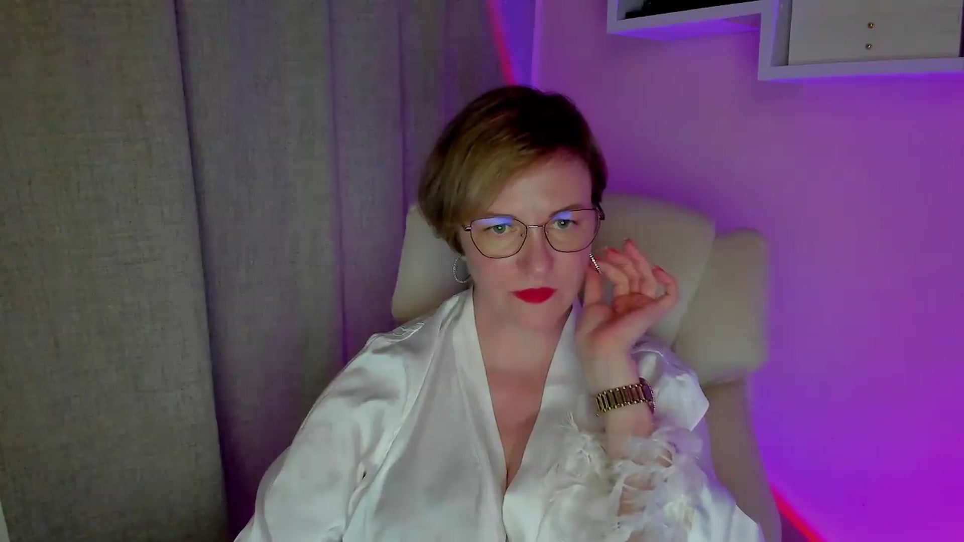 Gallery image thumbnail from EroticFELIZIA's myfreecams stream on, 08/29/2026, 18:34 image 6 of 20