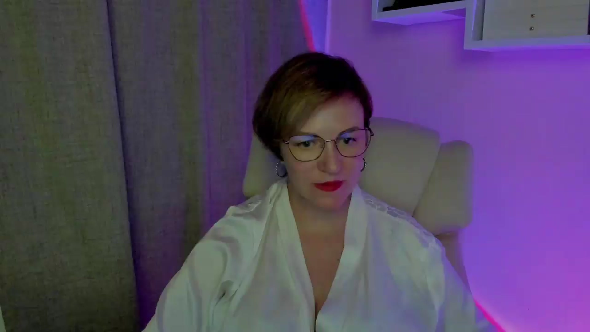 Gallery image thumbnail from EroticFELIZIA's myfreecams stream on, 08/29/2026, 18:34 image 3 of 20
