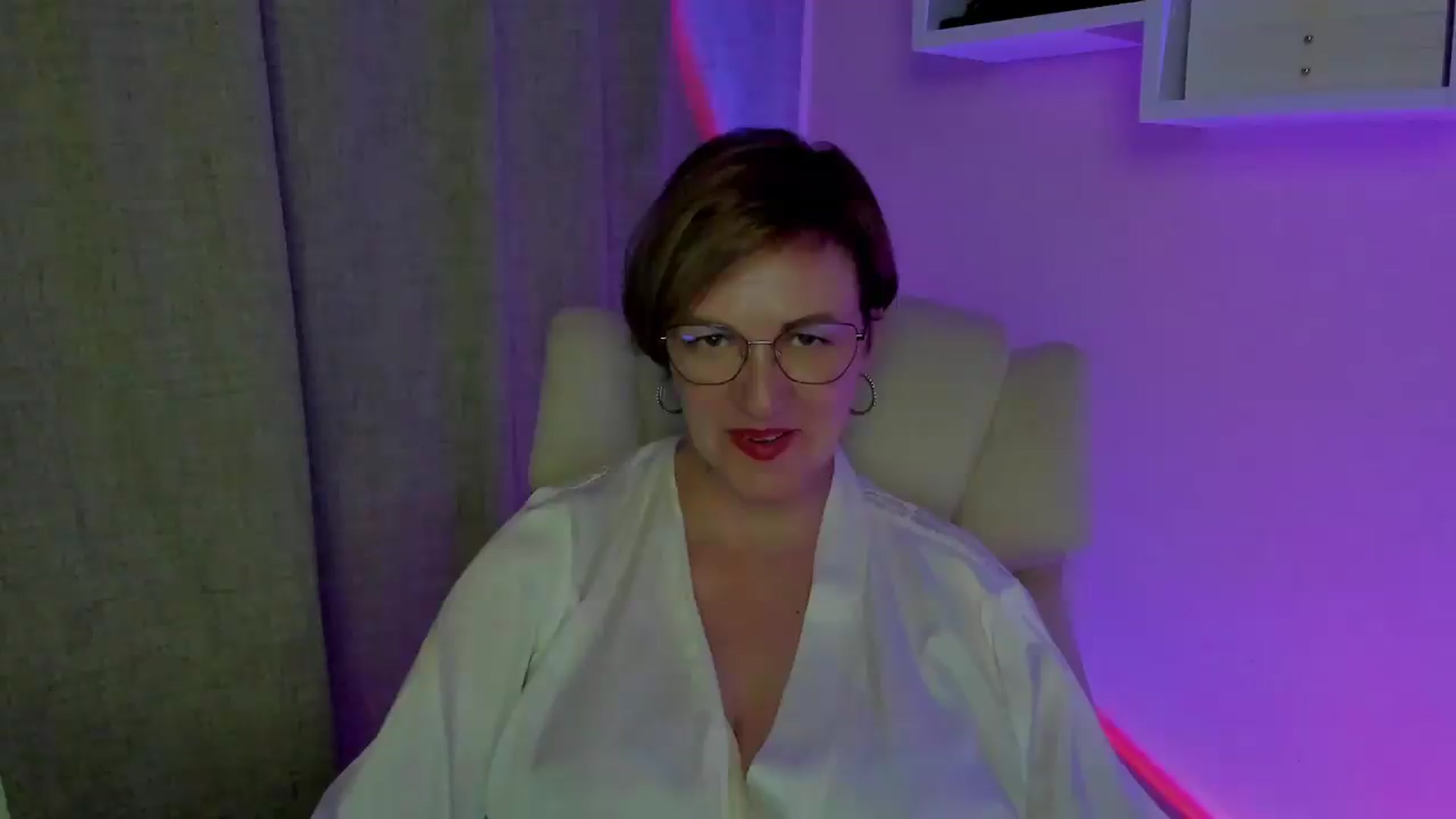Gallery image thumbnail from EroticFELIZIA's myfreecams stream on, 08/29/2026, 19:31 image 15 of 20
