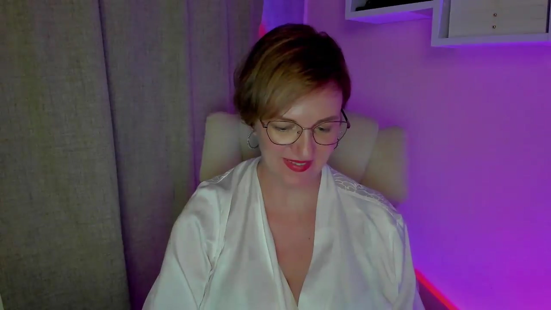 Gallery image thumbnail from EroticFELIZIA's myfreecams stream on, 08/29/2026, 19:31 image 13 of 20