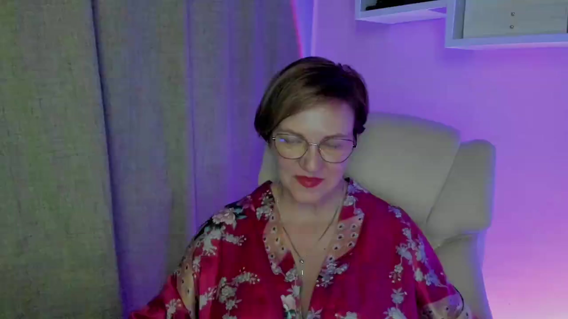 Gallery image thumbnail from EroticFELIZIA's myfreecams stream on, 08/30/2026, 16:34 image 13 of 20