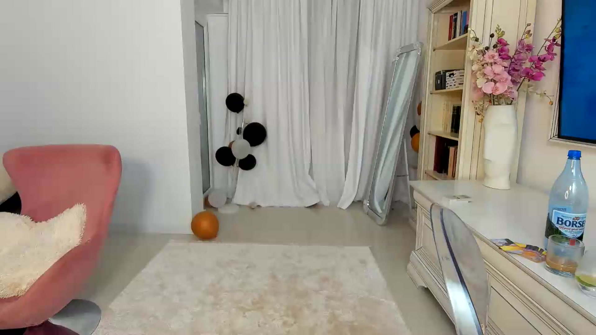 Gallery image thumbnail from EroticQueen's myfreecams stream on, 07/31/2026, 21:39 image 6 of 20
