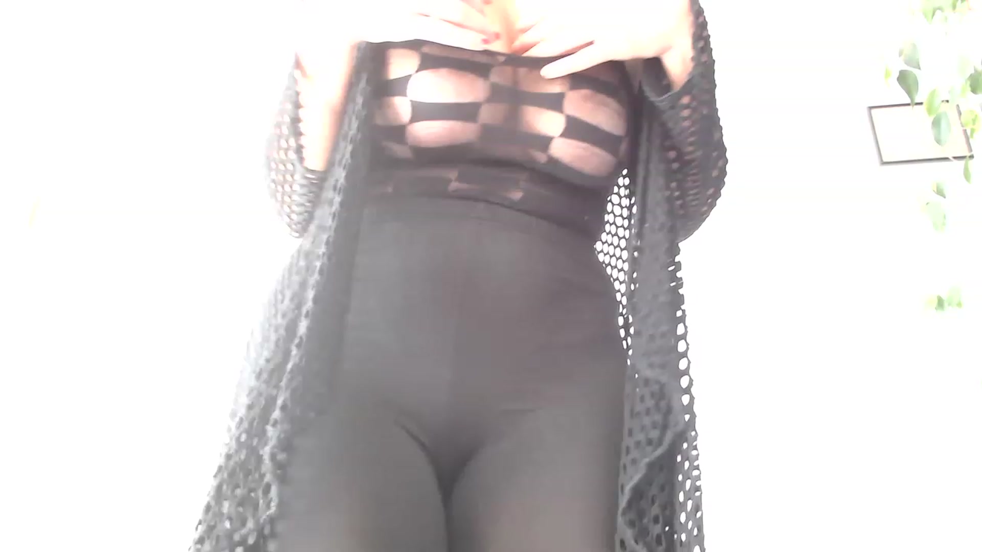 Gallery image thumbnail from EroticQueenDD's myfreecams stream on, 11/14/2022, 13:08 image 4 of 20