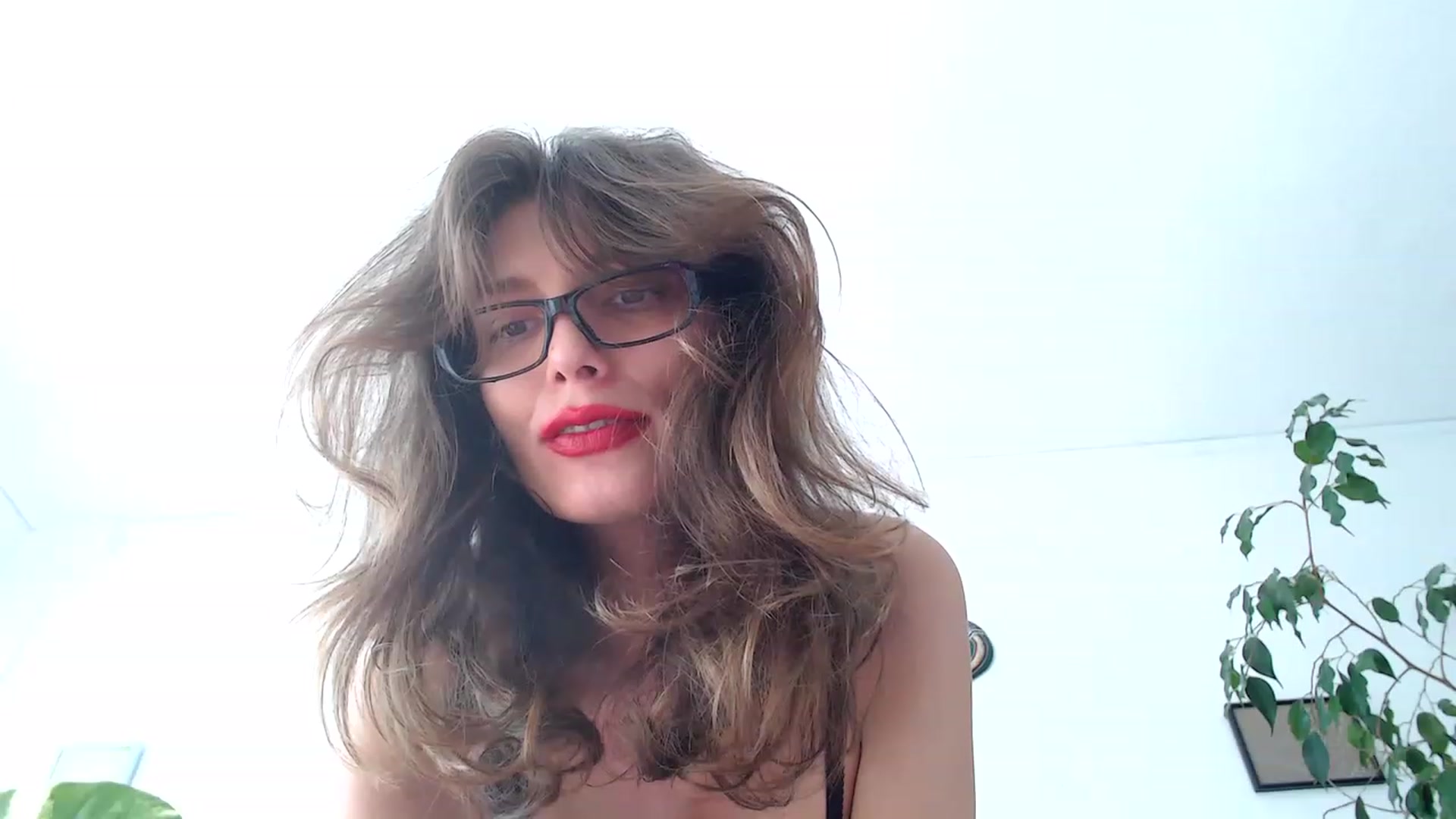 Gallery image thumbnail from EroticQueenDD's myfreecams stream on, 11/14/2022, 14:11 image 13 of 20