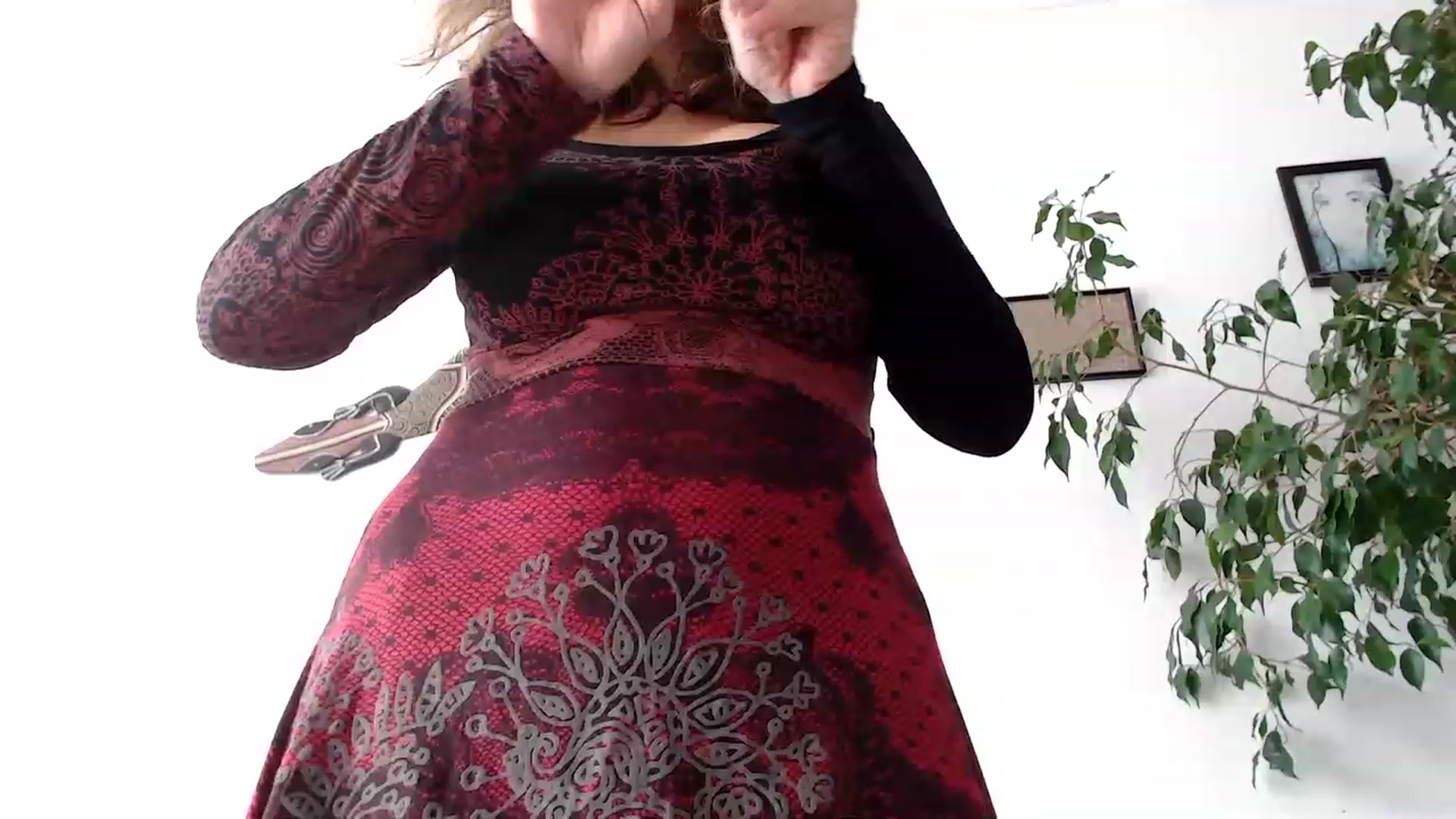 Gallery image thumbnail from EroticQueenDD's myfreecams stream on, 11/16/2022, 12:50 image 8 of 20