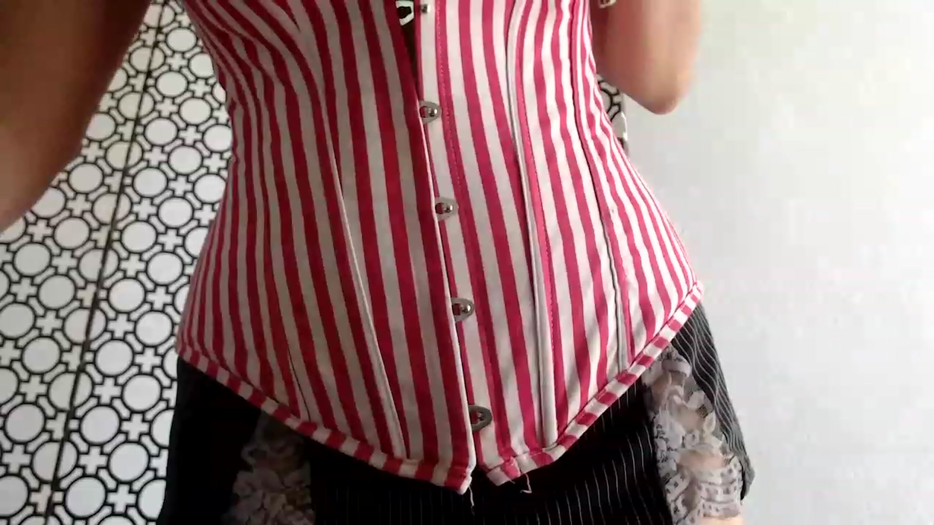 Gallery image thumbnail from EroticQueenDD's myfreecams stream on, 04/25/2023, 11:03 image 15 of 20