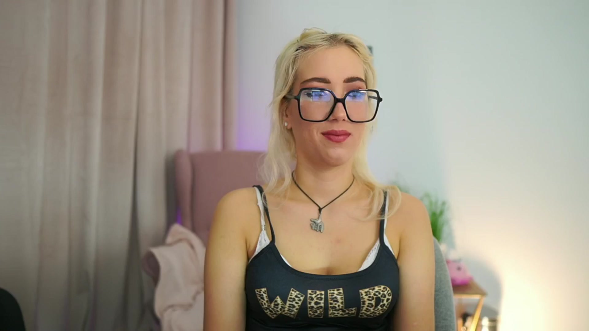 Gallery image thumbnail from Eroticablond's myfreecams stream on, 02/11/2025, 11:43 image 7 of 20