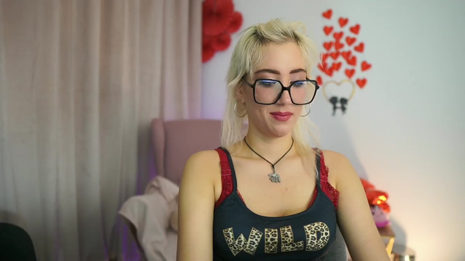 Gallery image thumbnail from Eroticablond's myfreecams stream on, 02/13/2025, 19:08 image 5 of 20