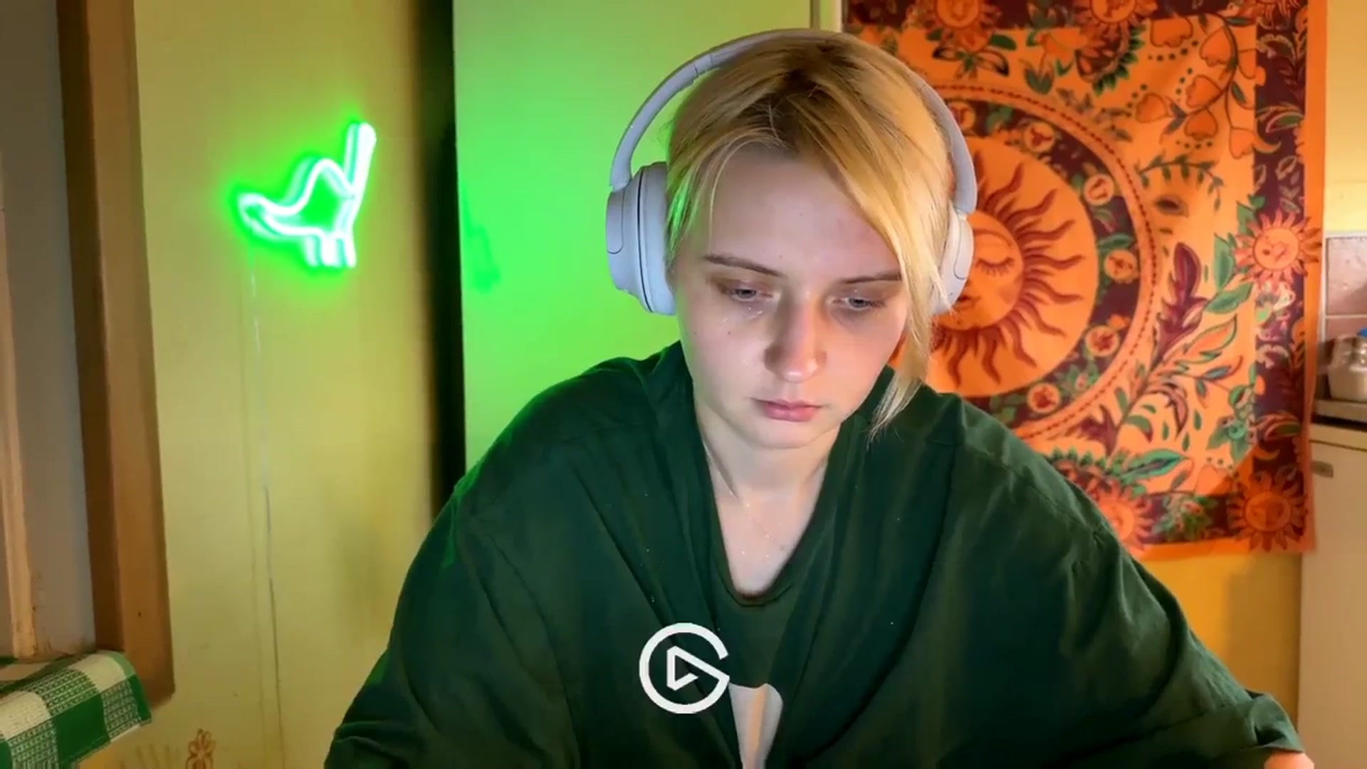 Gallery image thumbnail from Err0r402's myfreecams stream on, 03/04/2024, 23:56 image 2 of 20