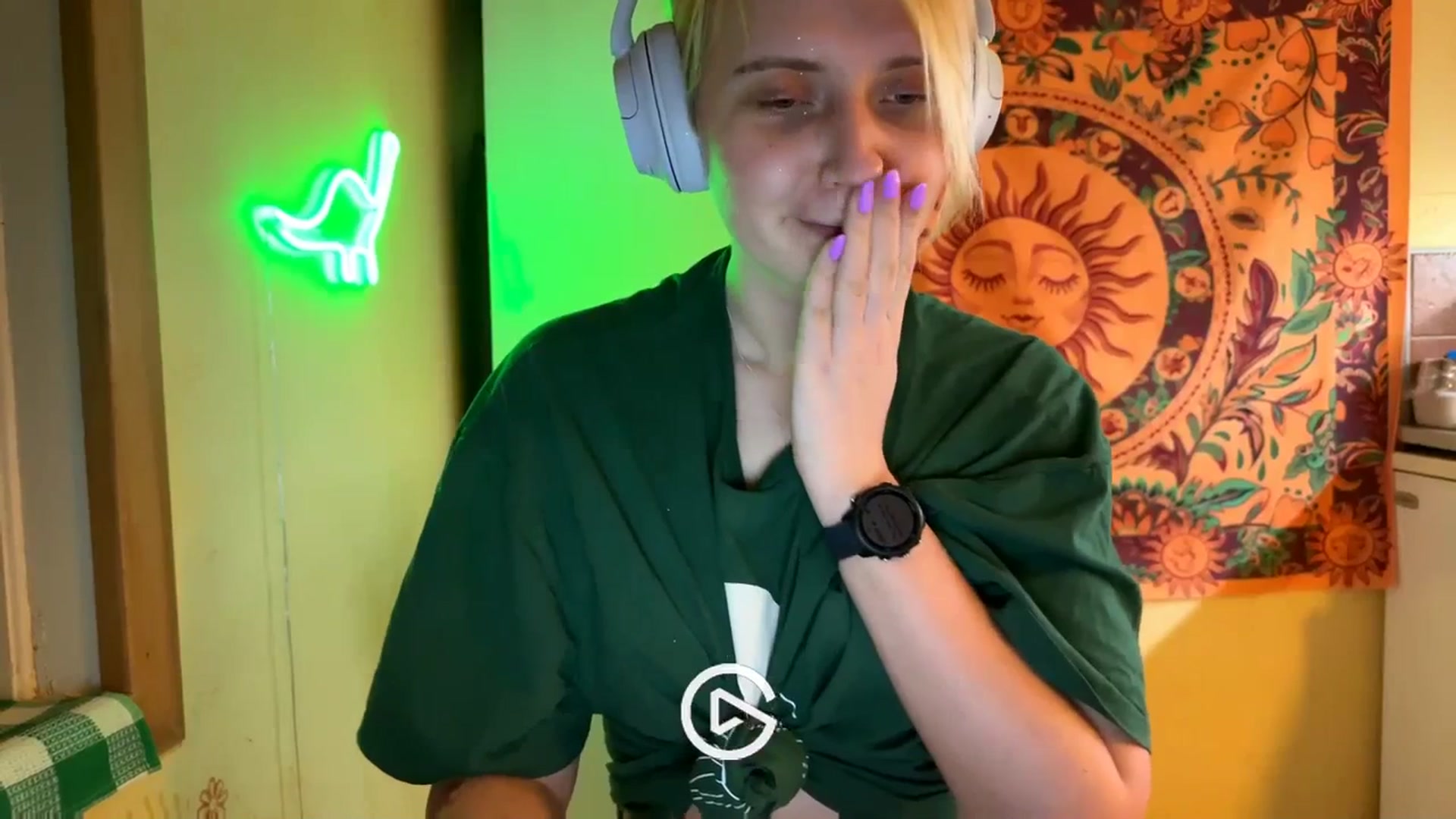 Gallery image thumbnail from Err0r402's myfreecams stream on, 03/04/2024, 23:56 image 12 of 20