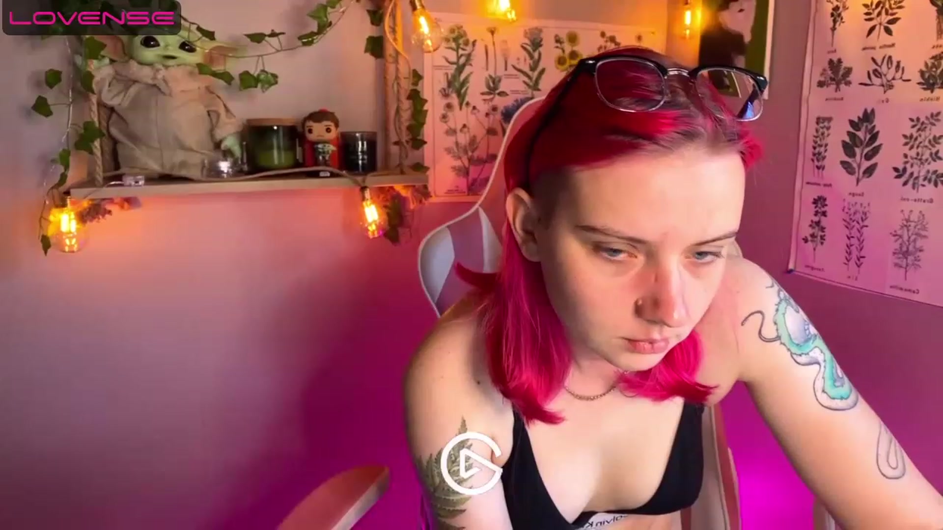 Gallery image thumbnail from Err0r403's myfreecams stream on, 05/05/2023, 06:37 image 12 of 20