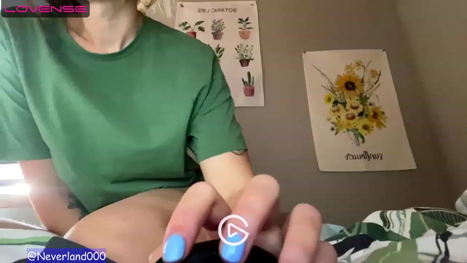 Gallery image thumbnail from Err0r403's myfreecams stream on, 05/26/2023, 14:10 image 19 of 20
