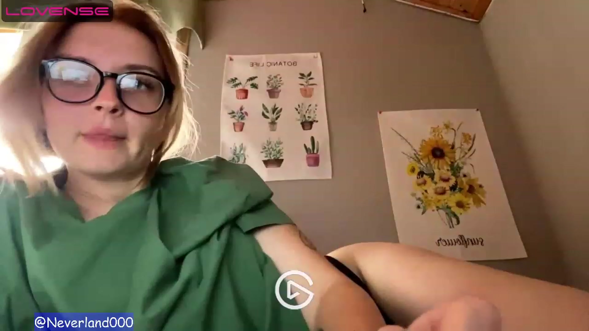 Gallery image thumbnail from Err0r403's myfreecams stream on, 05/26/2023, 14:10 image 16 of 20
