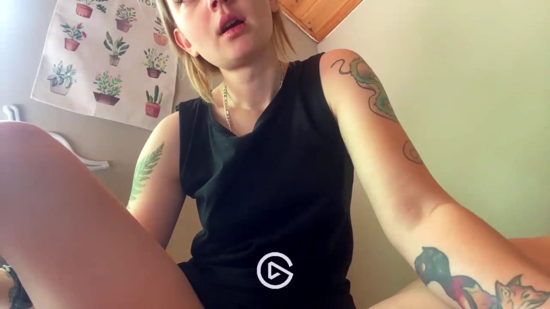 Gallery image thumbnail from Err0r403's myfreecams stream on, 05/28/2023, 12:05 image 20 of 20
