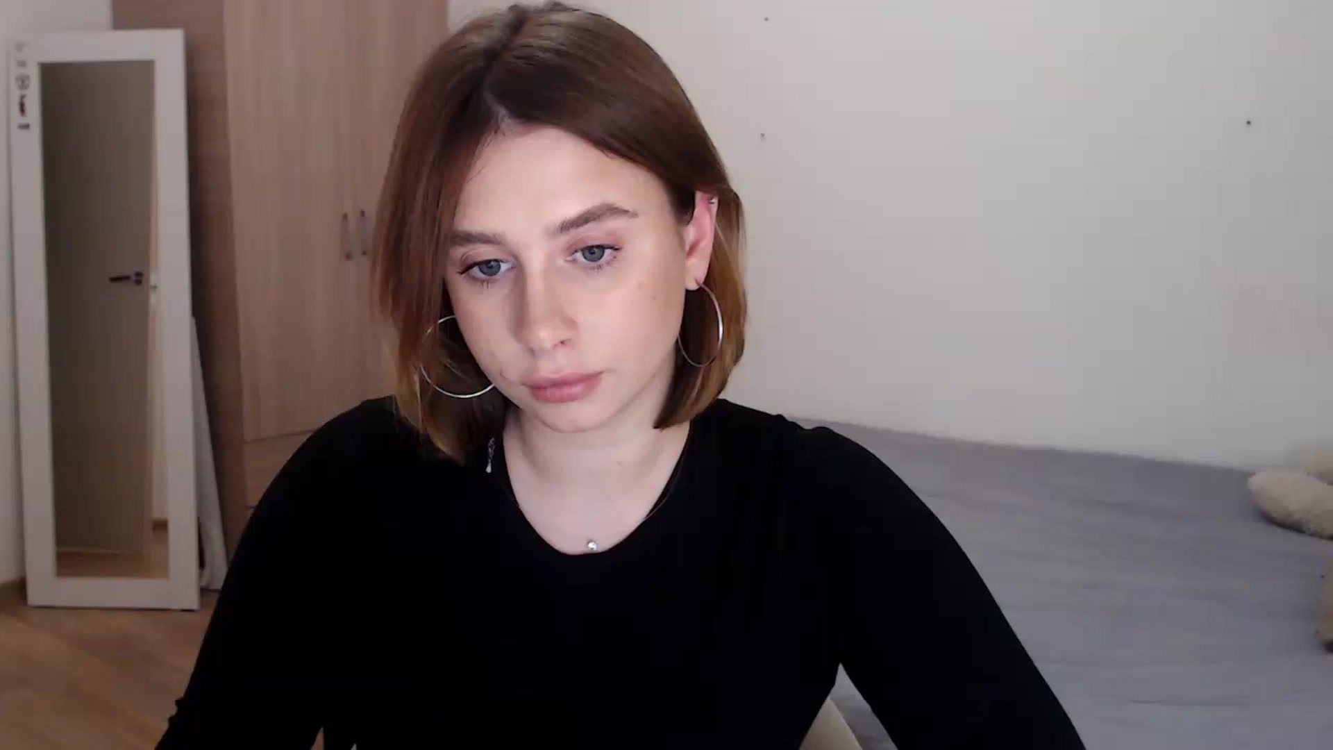 Gallery image thumbnail from EseniaKiss's myfreecams stream on, 12/01/2022, 23:12 image 13 of 20