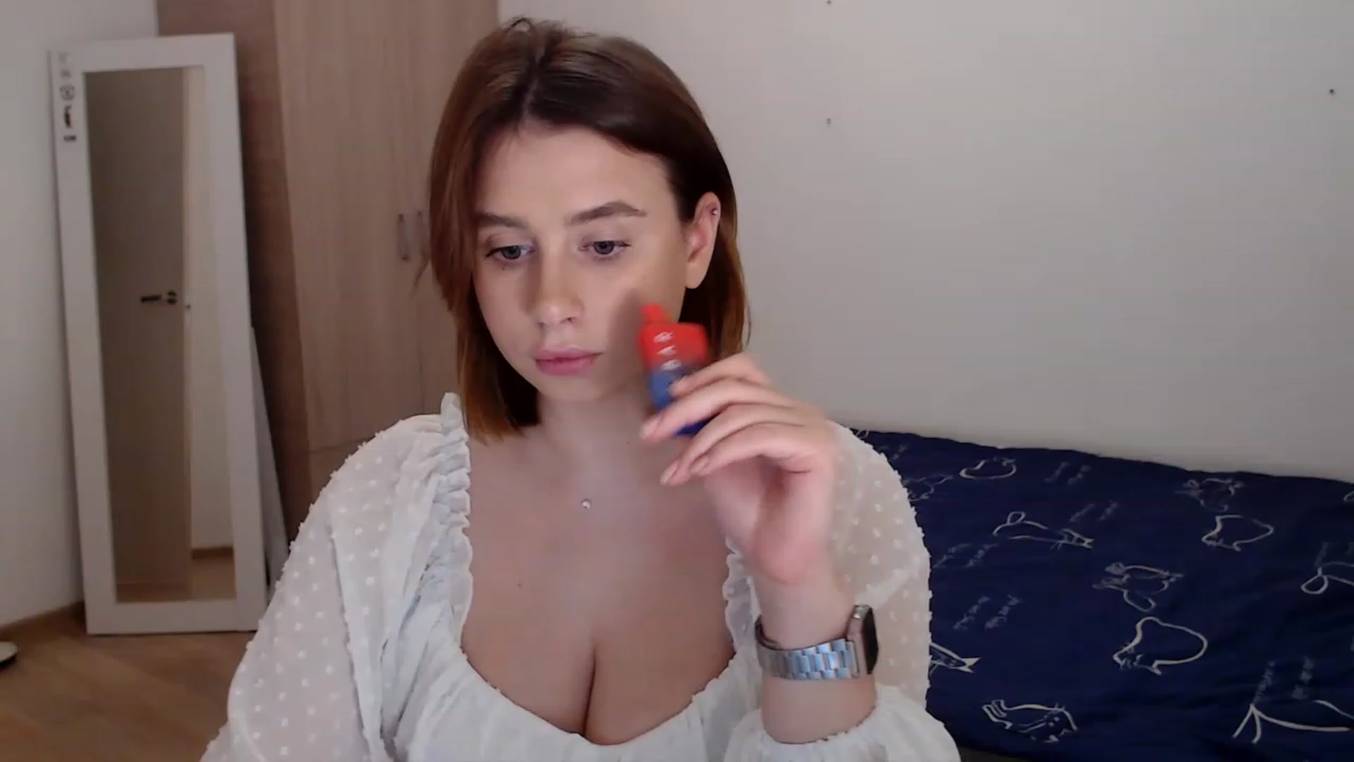 Gallery image thumbnail from EseniaKiss's myfreecams stream on, 12/08/2022, 23:56 image 18 of 20