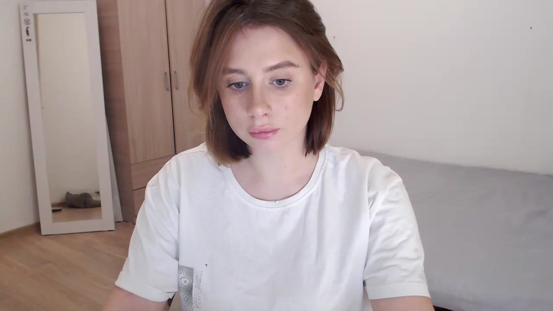 Gallery image thumbnail from EseniaKiss's myfreecams stream on, 12/15/2022, 16:31 image 2 of 20