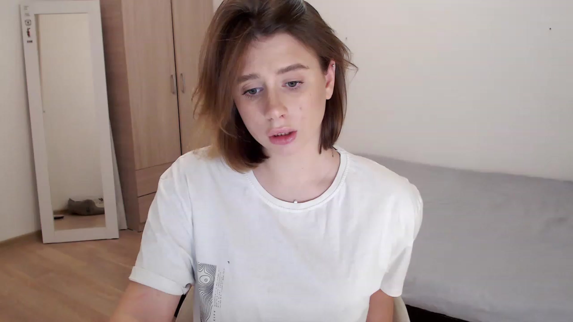 Gallery image thumbnail from EseniaKiss's myfreecams stream on, 12/15/2022, 16:31 image 3 of 20
