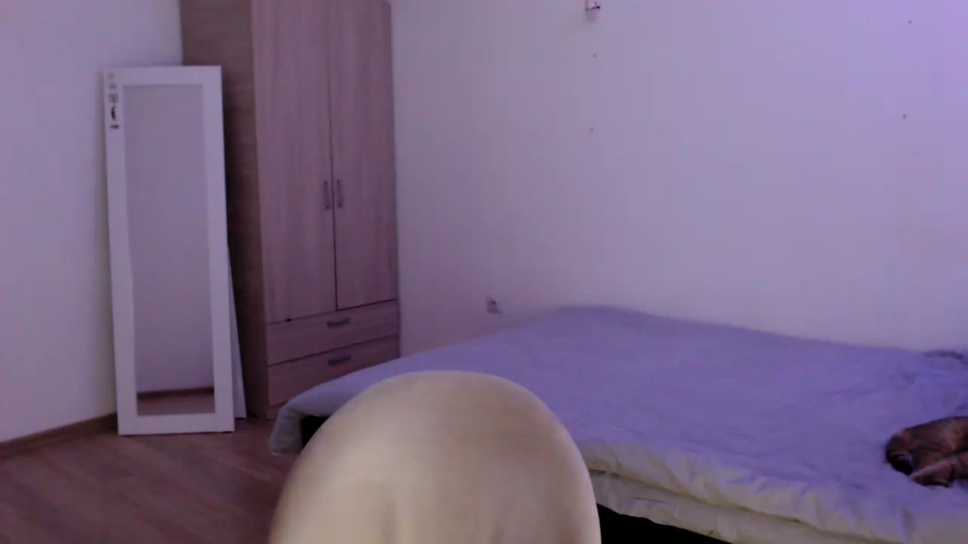 Gallery image thumbnail from EseniaKiss's myfreecams stream on, 12/22/2022, 15:57 image 18 of 20