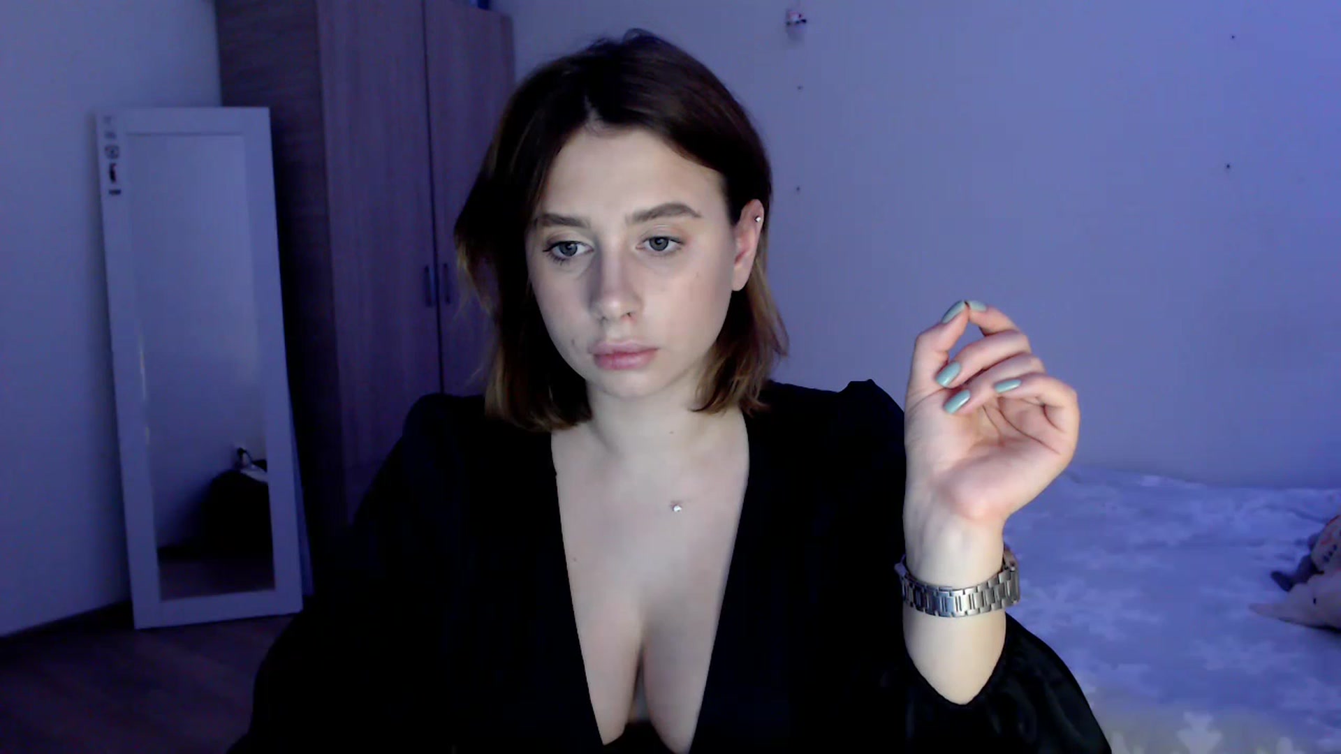 Gallery image thumbnail from EseniaKiss's myfreecams stream on, 12/29/2022, 17:35 image 3 of 20