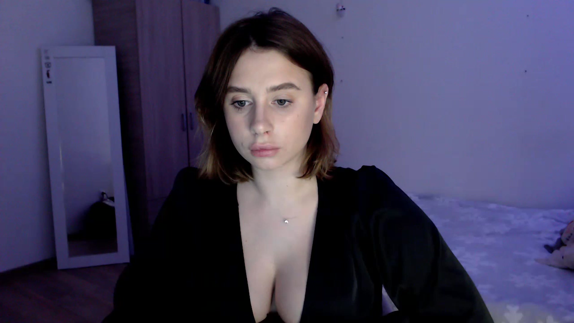Gallery image thumbnail from EseniaKiss's myfreecams stream on, 12/29/2022, 17:35 image 4 of 20