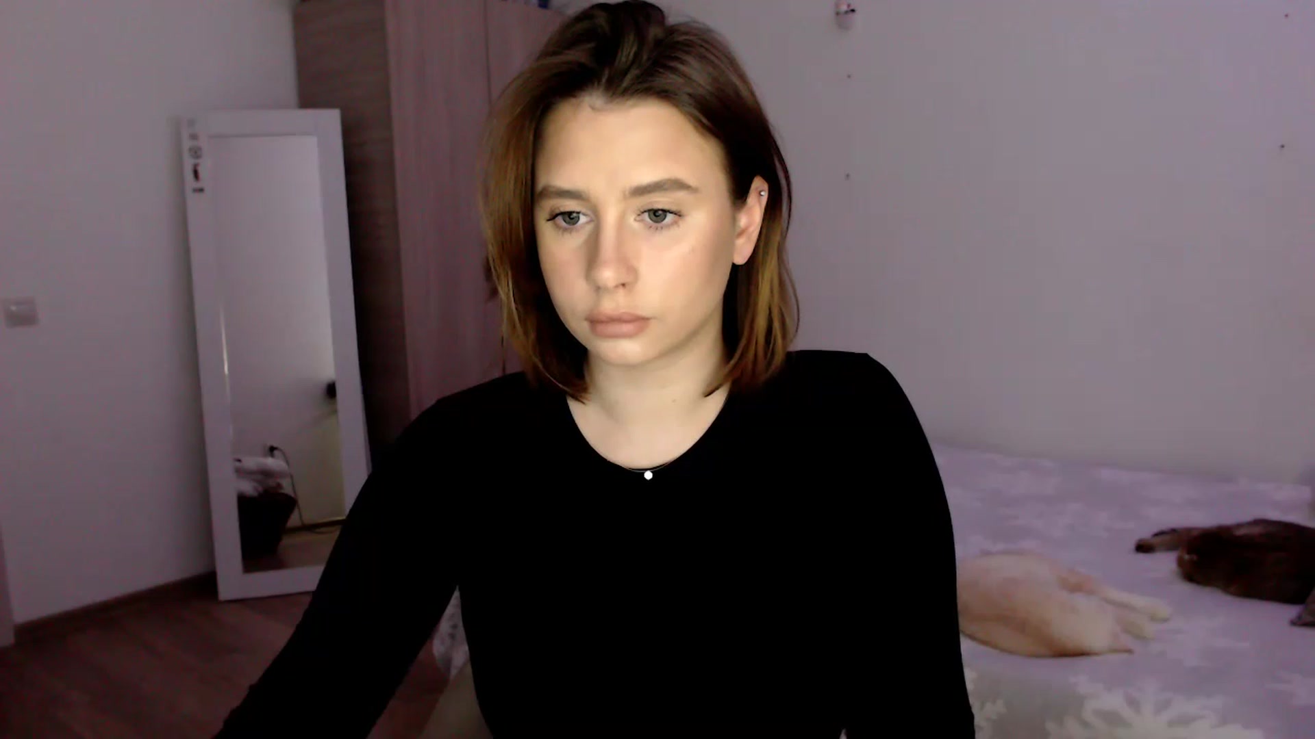 Gallery image thumbnail from EseniaKiss's myfreecams stream on, 01/06/2023, 18:32 image 3 of 20