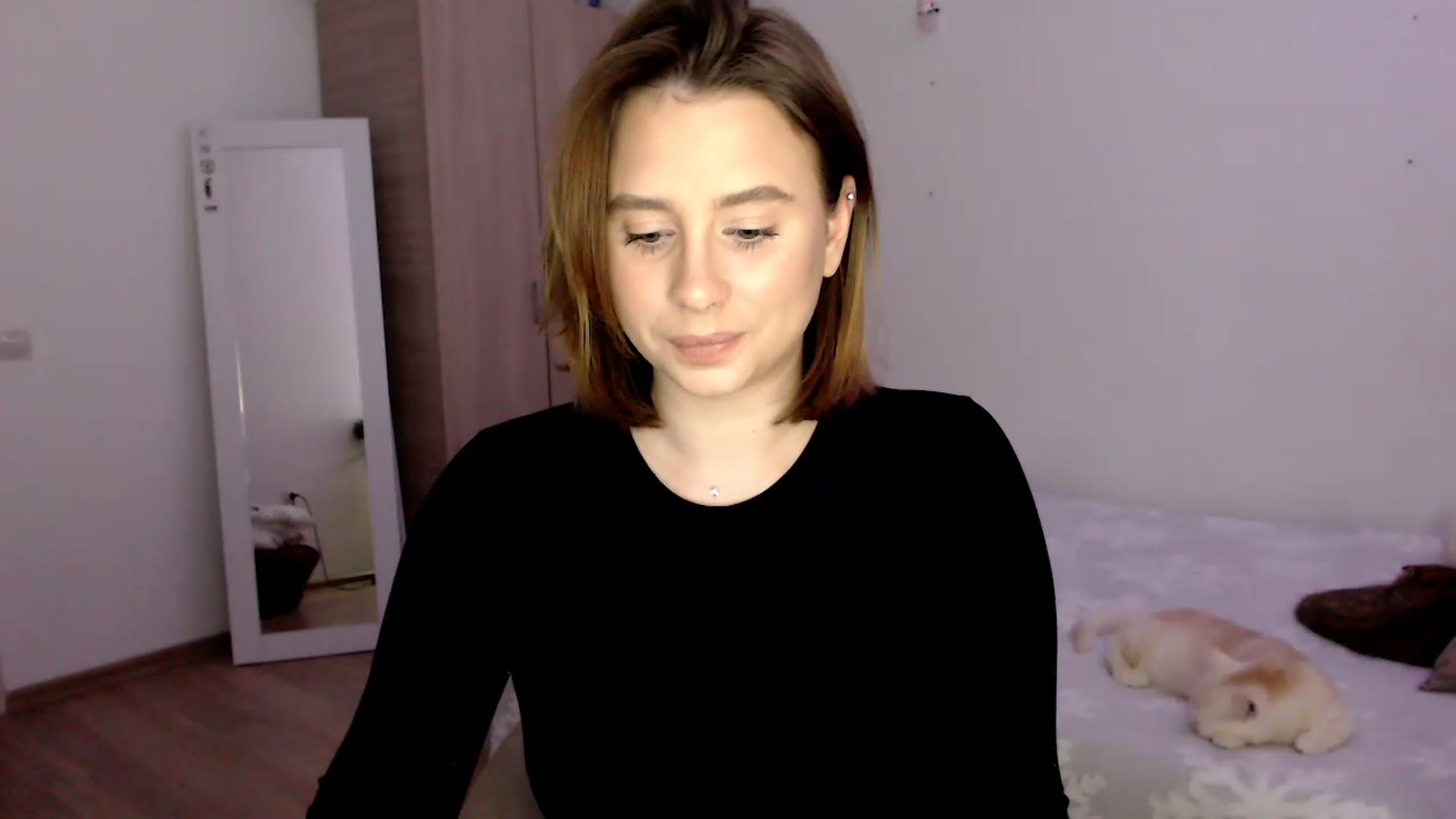 Gallery image thumbnail from EseniaKiss's myfreecams stream on, 01/06/2023, 18:32 image 13 of 20