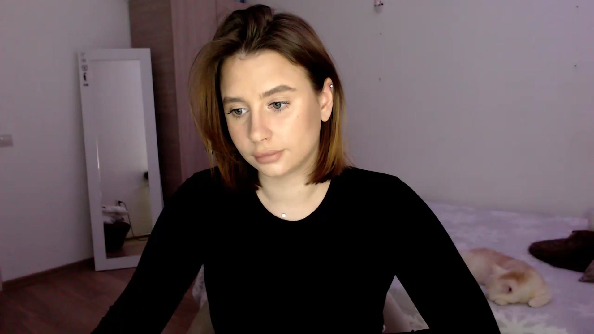 Gallery image thumbnail from EseniaKiss's myfreecams stream on, 01/06/2023, 18:32 image 12 of 20
