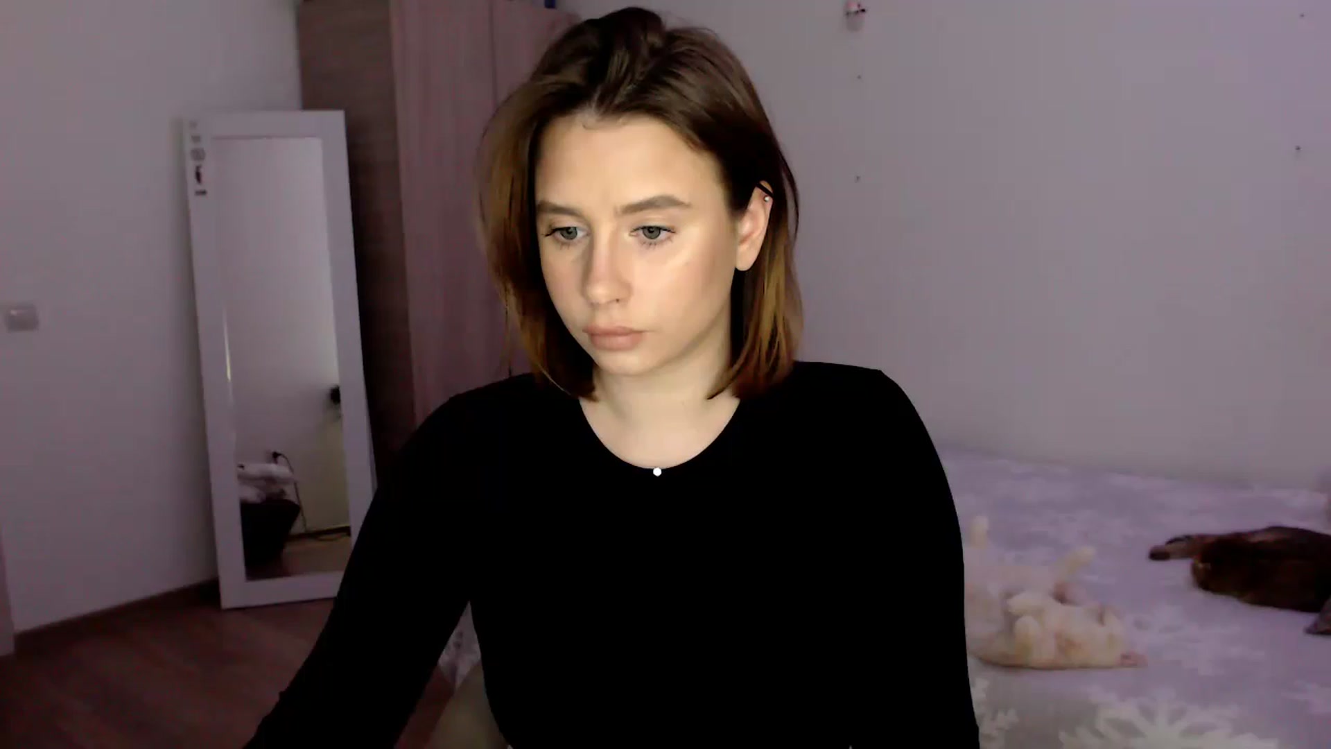 Gallery image thumbnail from EseniaKiss's myfreecams stream on, 01/06/2023, 18:32 image 4 of 20