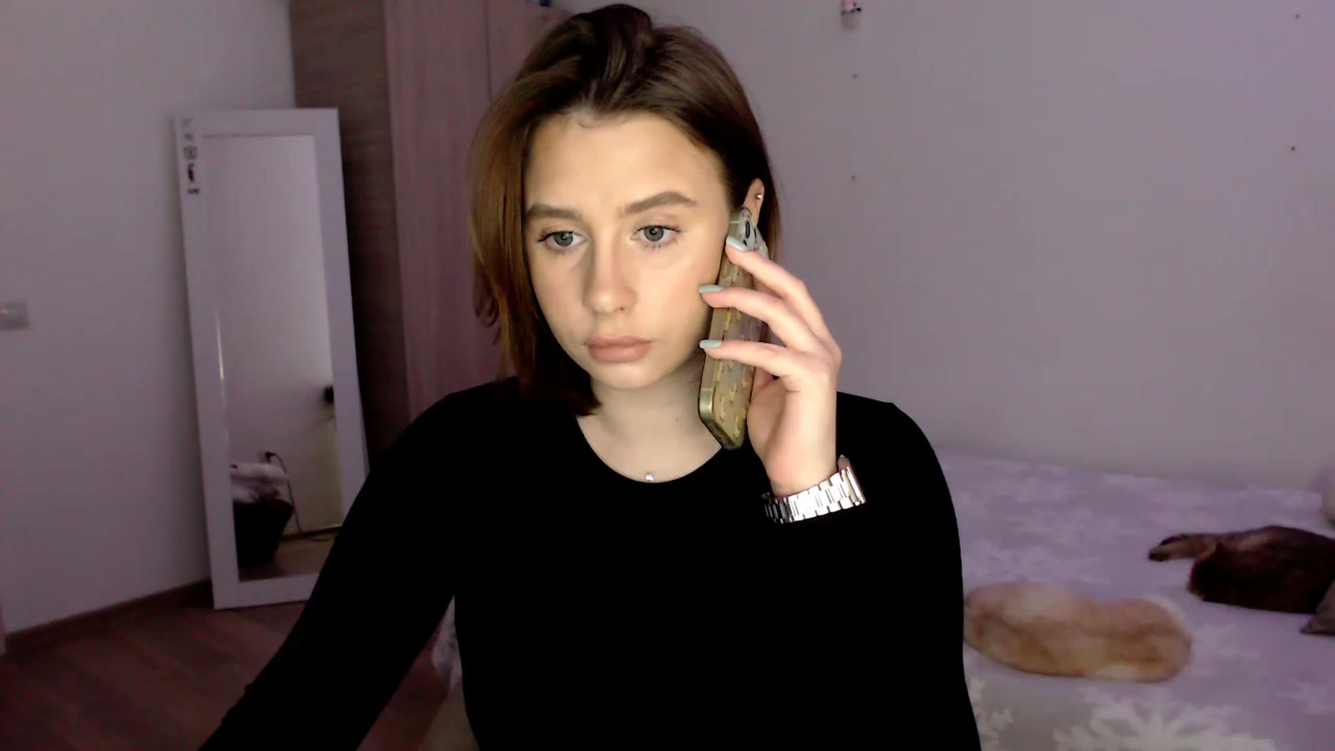 Gallery image thumbnail from EseniaKiss's myfreecams stream on, 01/06/2023, 18:32 image 9 of 20