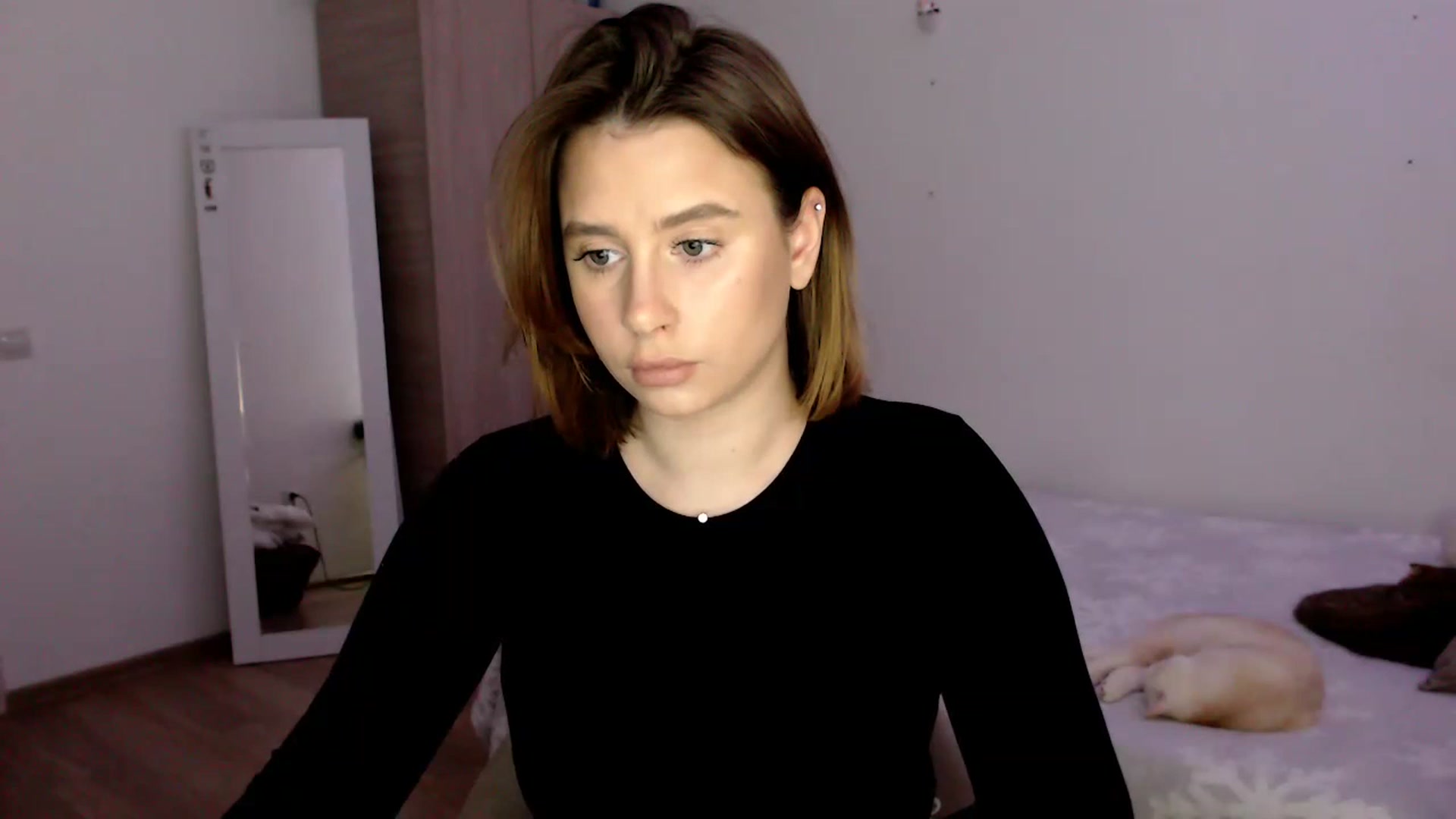 Gallery image thumbnail from EseniaKiss's myfreecams stream on, 01/06/2023, 18:32 image 19 of 20